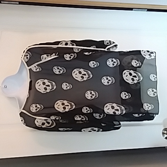 Skull print black and cream blouse - Picture 2 of 3